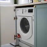 Apartamento Central! Work Friendly & 2x2m Bed Bucareste