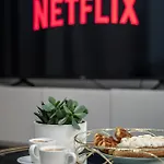 Apartamento Central! Work Friendly & 2x2m Bed Bucareste