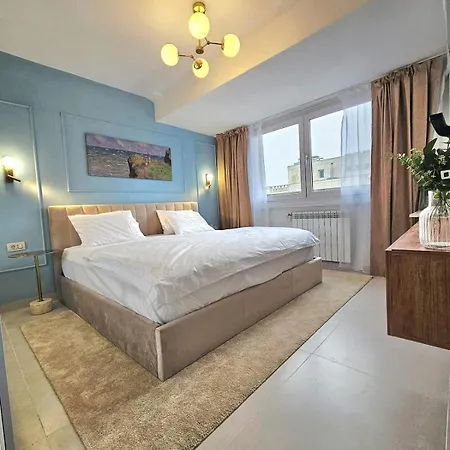 Lägenhet Central! Work Friendly & 2x2m Bed