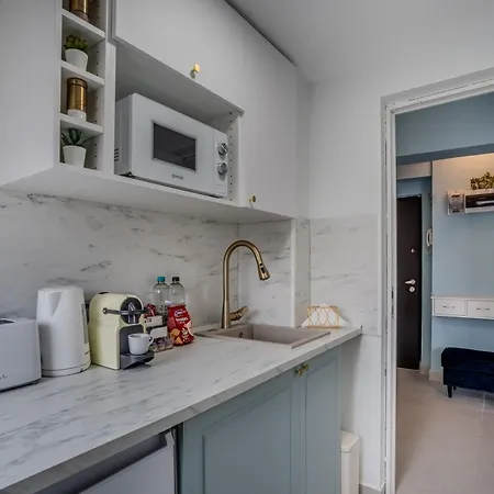 Apartment Walk Everywhere - 2x2m Bed - Dedicated Workspace *