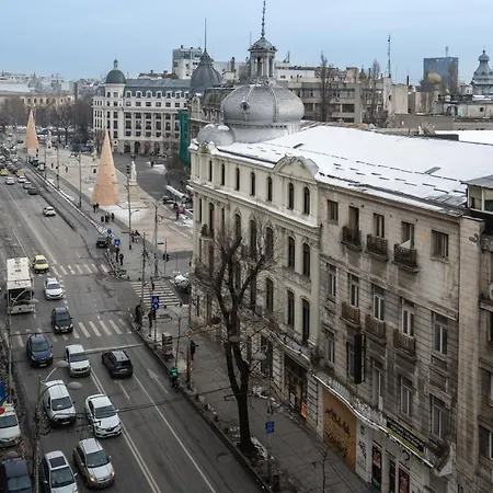 Walk Everywhere - 2x2m Bed - Dedicated Workspace * Bukarest