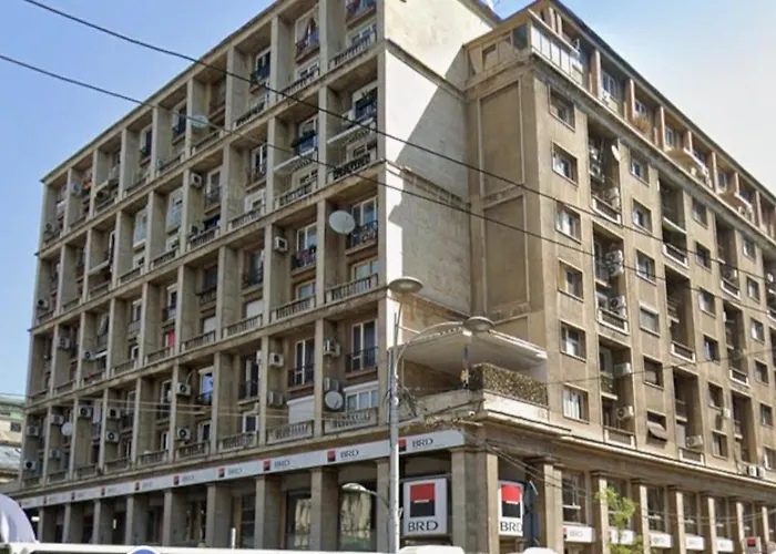 Central! Work Friendly & 2x2m Bed * Boekarest