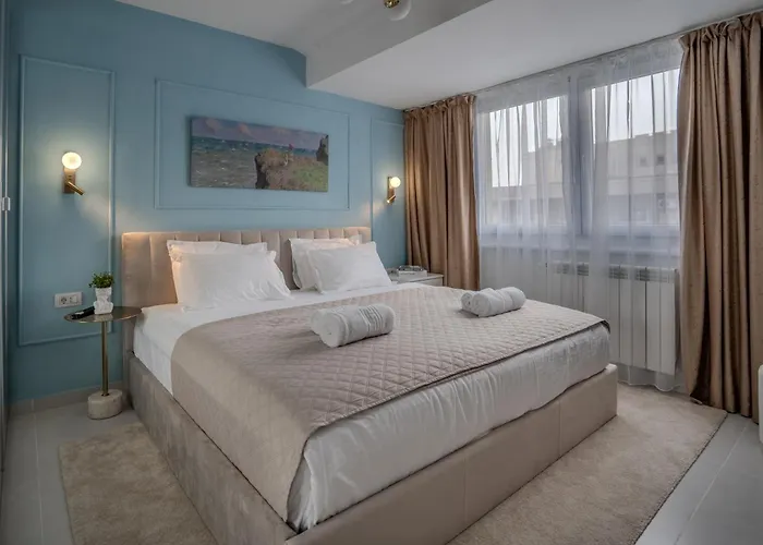 Appartement Central! Work Friendly & 2x2m Bed Boekarest