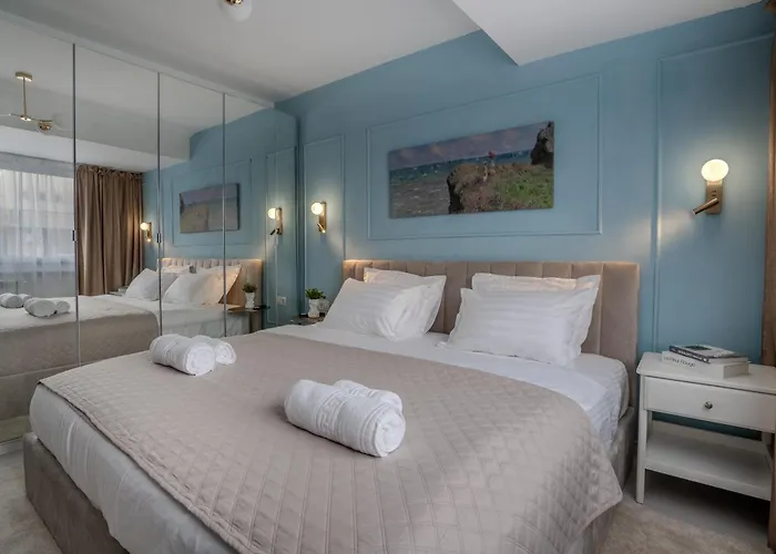 Central! Work Friendly & 2x2m Bed * Bucharest