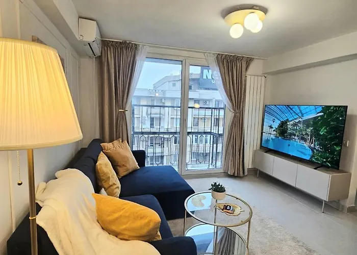 Central! Work Friendly & 2x2m Bed Apartman Bukarest