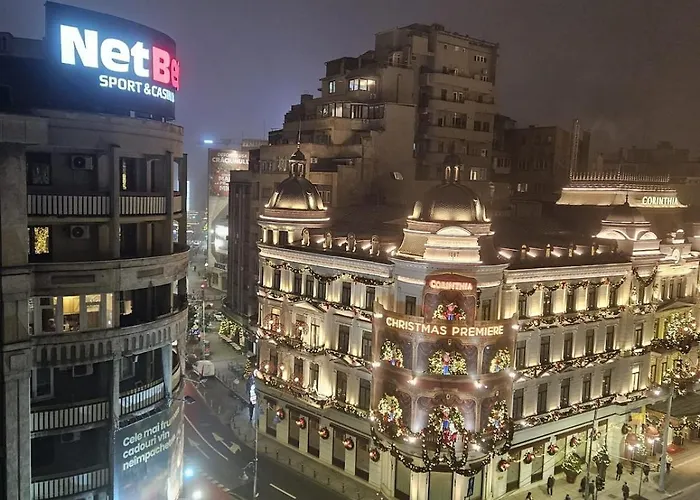 Central! Work Friendly & 2x2m Bed